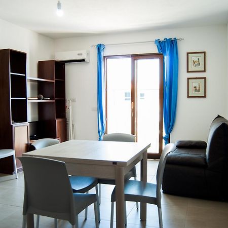 Porto Frailis 2 Apartment Tortolì Екстериор снимка