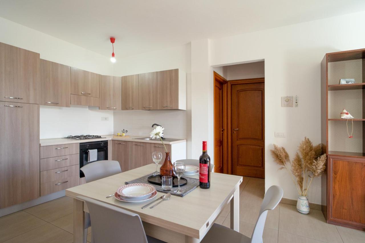 Porto Frailis 2 Apartment Tortolì Екстериор снимка
