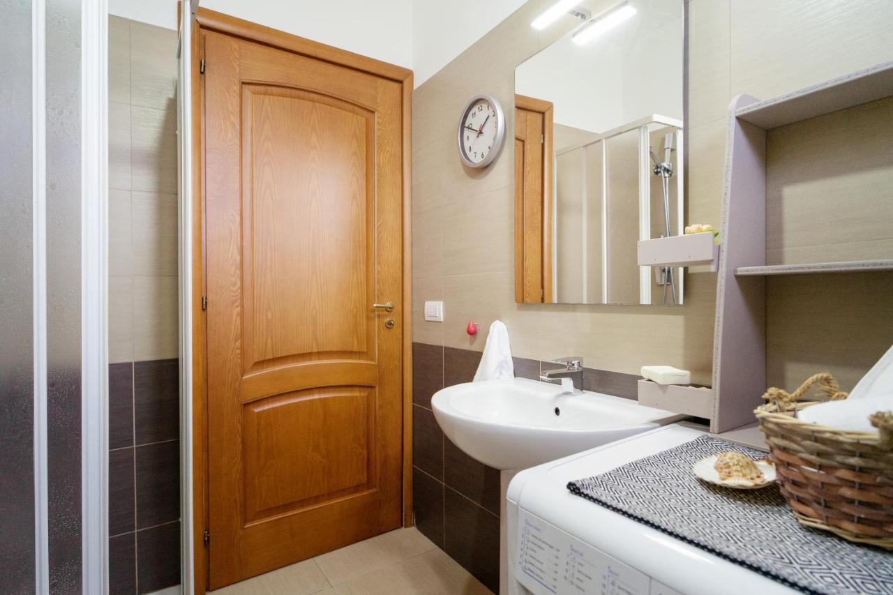 Porto Frailis 2 Apartment Tortolì Екстериор снимка
