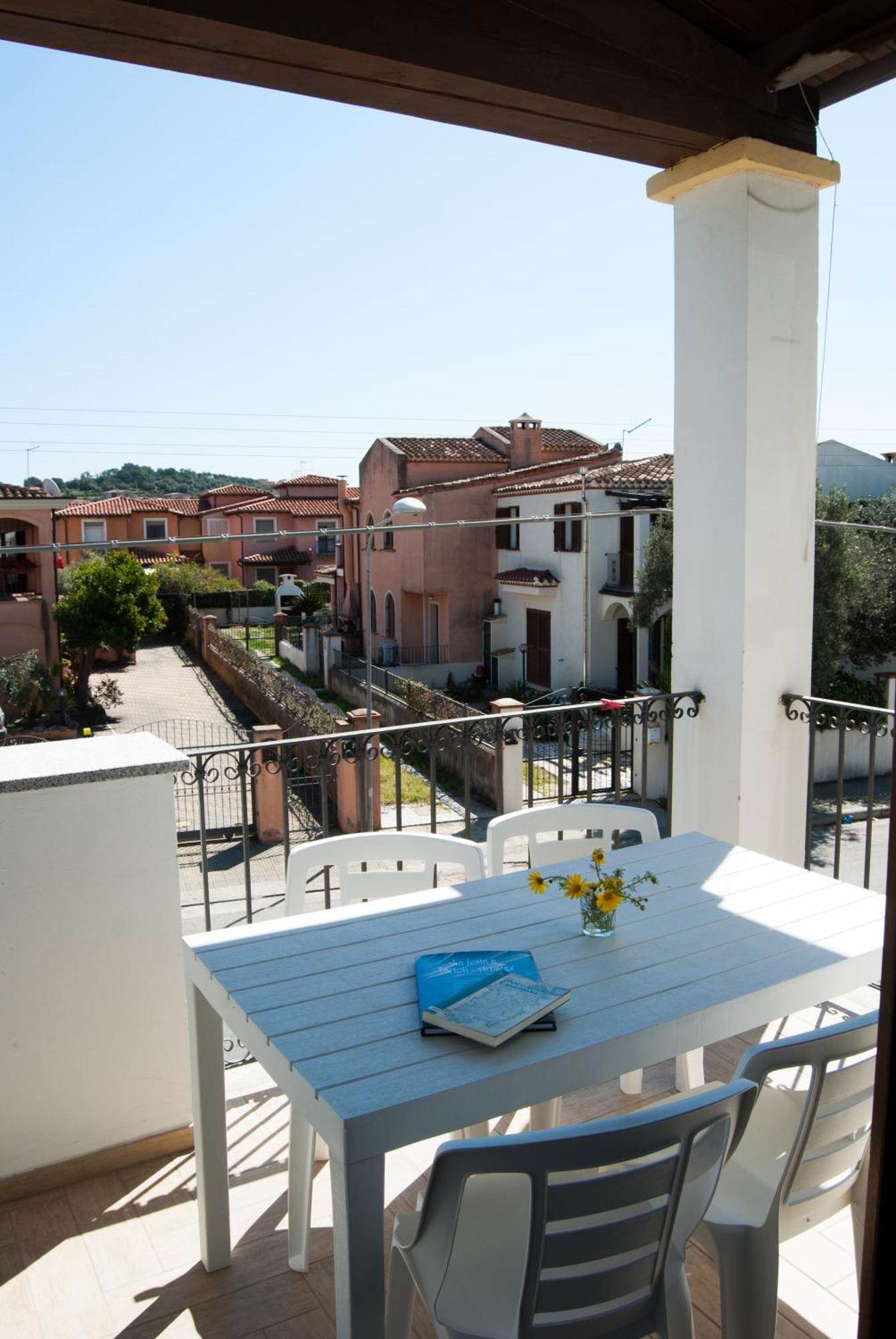 Porto Frailis 2 Apartment Tortolì Екстериор снимка